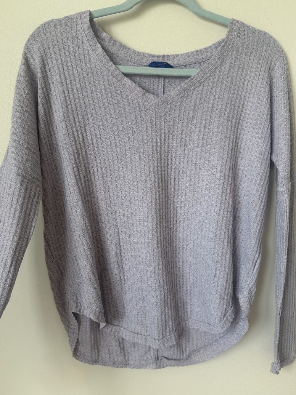 Aeropostale light Lavender Waffle Knit V-Neck Sweater small